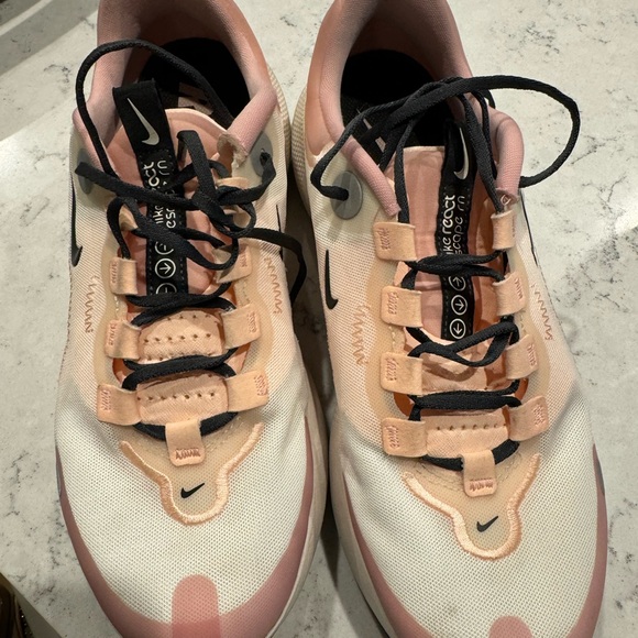 Women’s Nikes - Picture 1 of 9